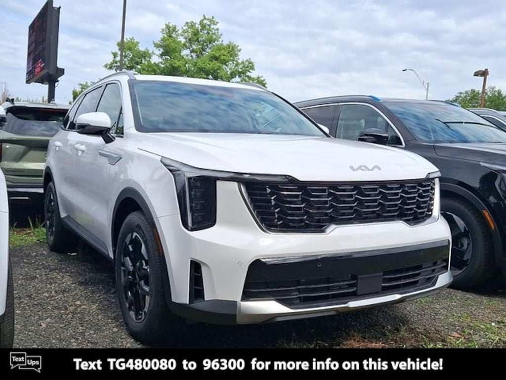 New 2026 Kia Sorento S SUV