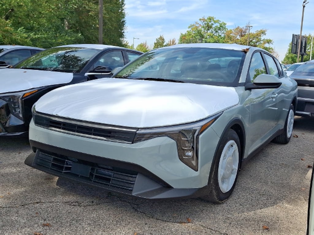 New 2026 Kia K4 LXS Sedan