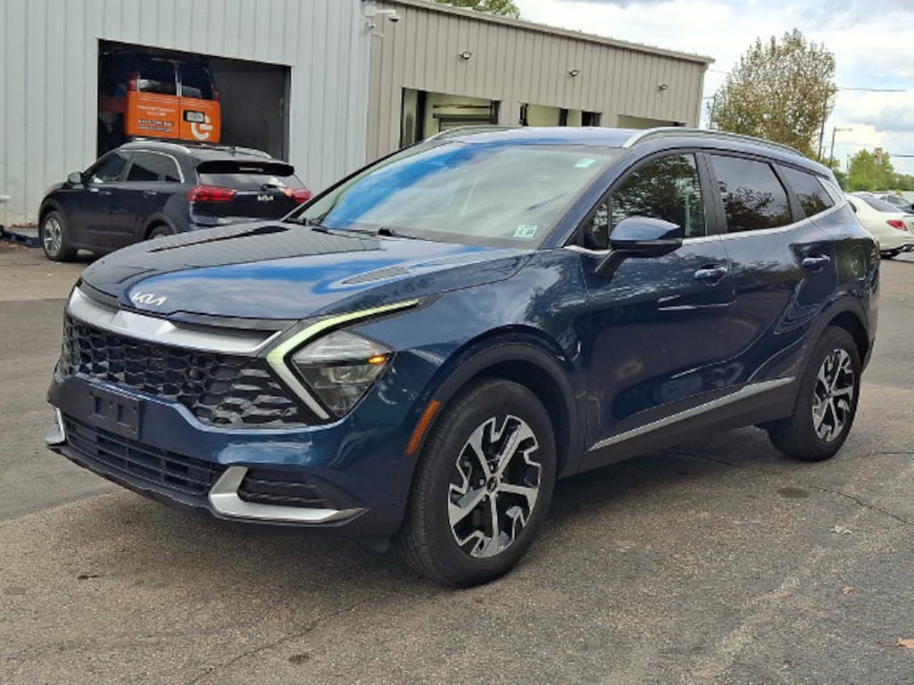 Certified 2023 Kia Sportage Hybrid EX SUV