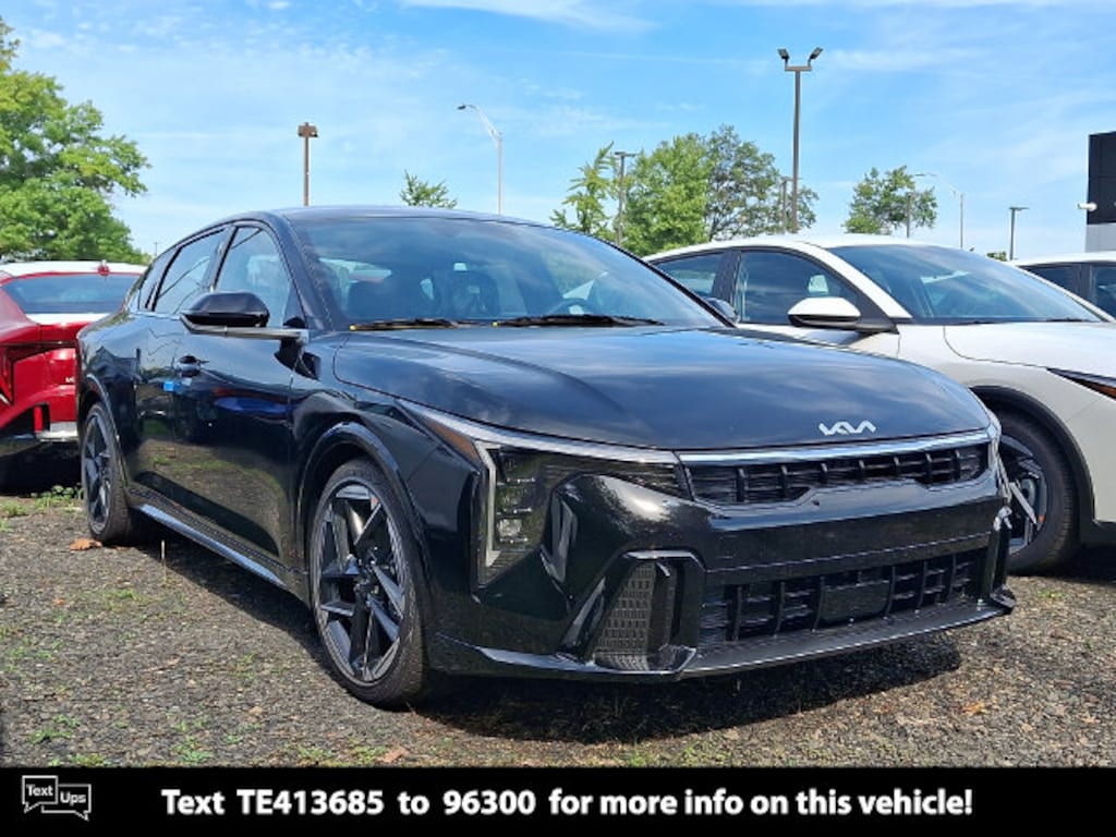 New 2026 Kia K4 GT-Line Sedan