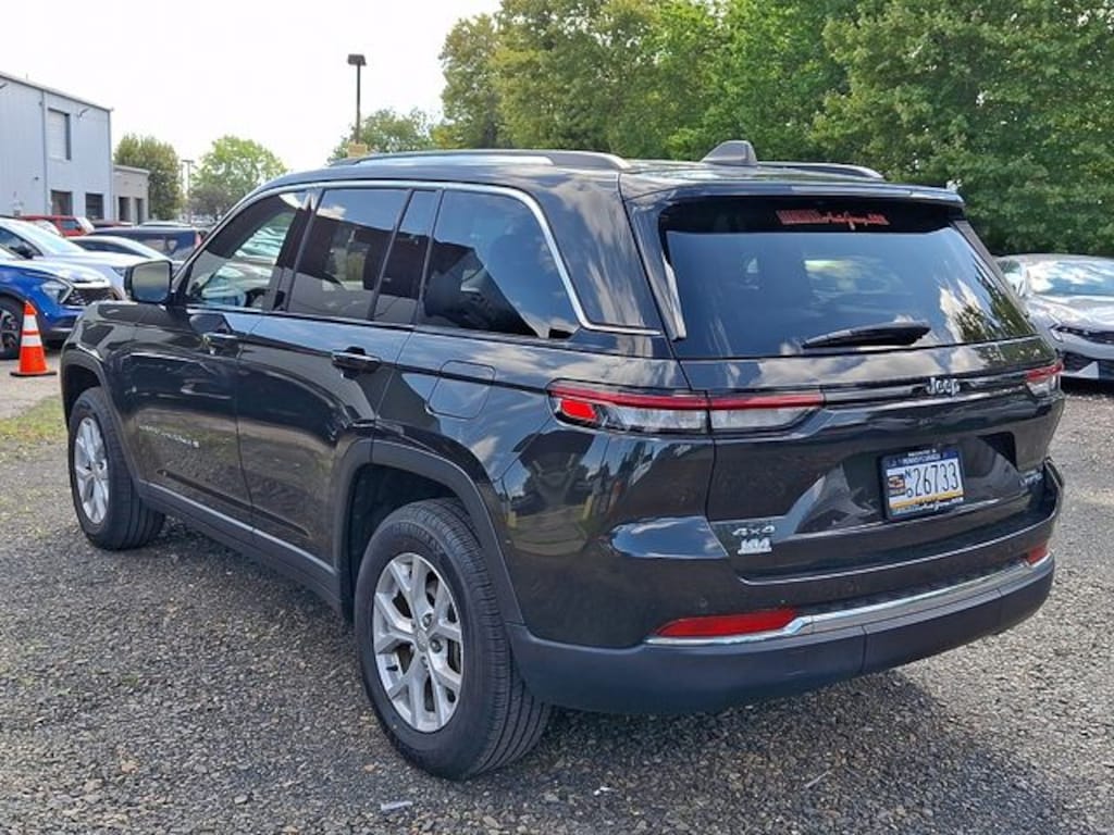 Used 2023 Jeep Grand Cherokee Limited SUV