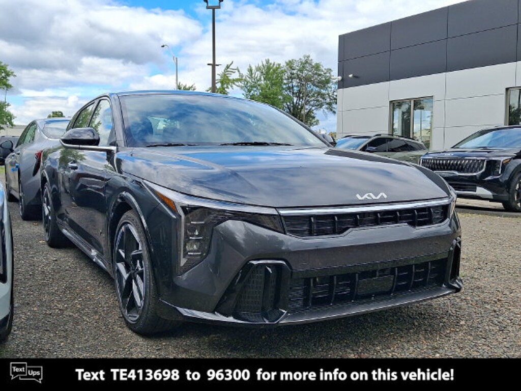 New 2026 Kia K4 GT-Line Sedan
