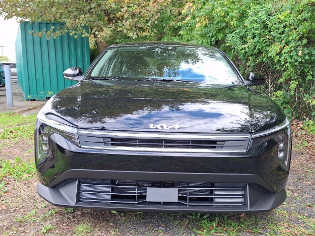 New 2026 Kia K4 LXS Sedan