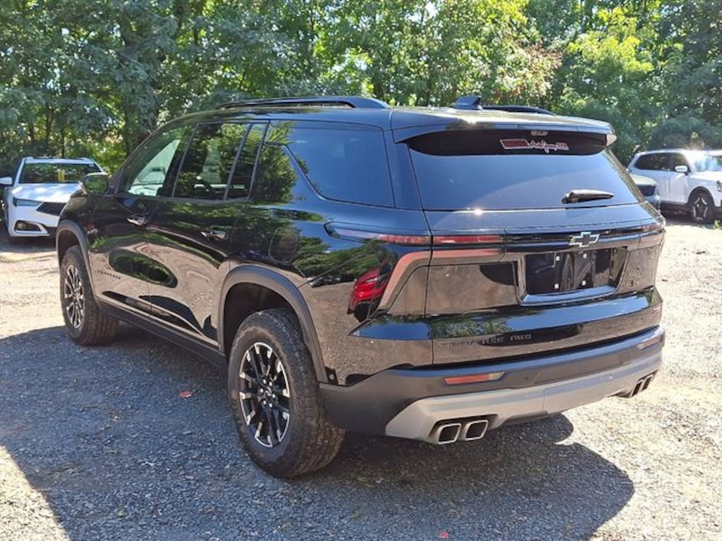 Used 2024 Chevrolet Traverse Z71 SUV