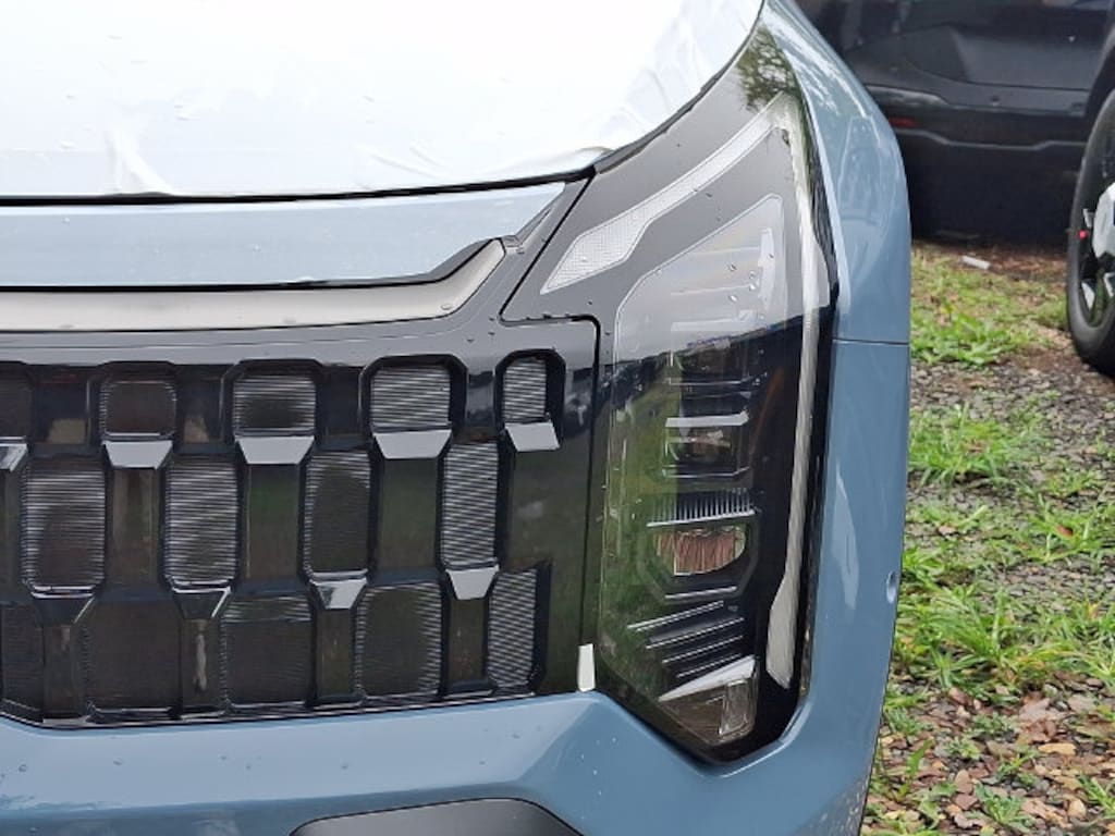New 2027 Kia Sportage Hybrid X-Line SUV