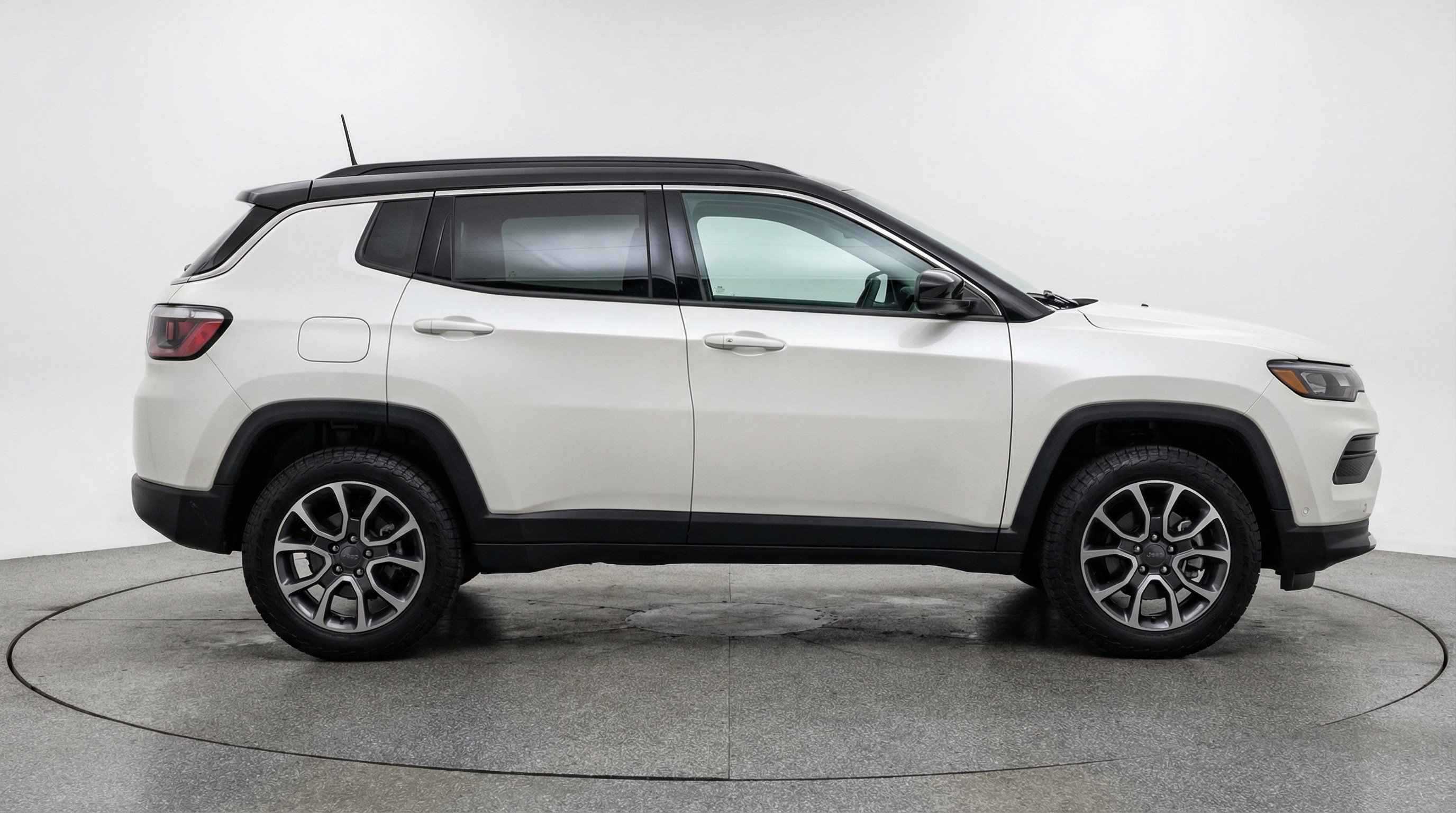 Thumbnail: 2025 Jeep Compass - 10