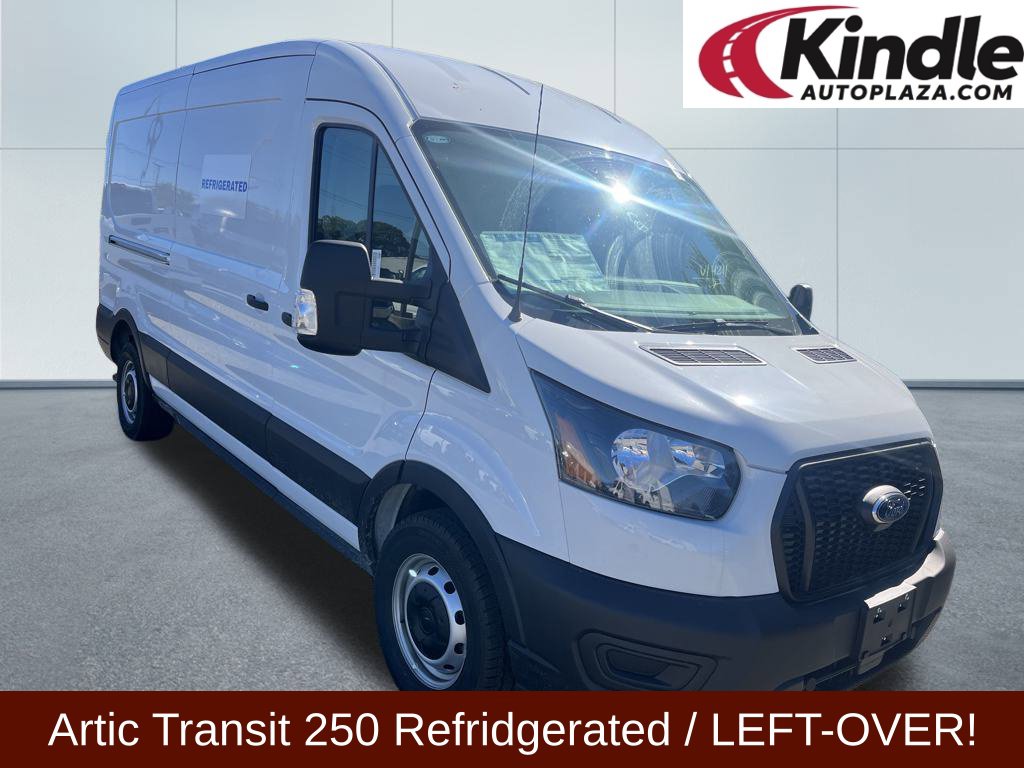 2025 Ford Transit Van Base