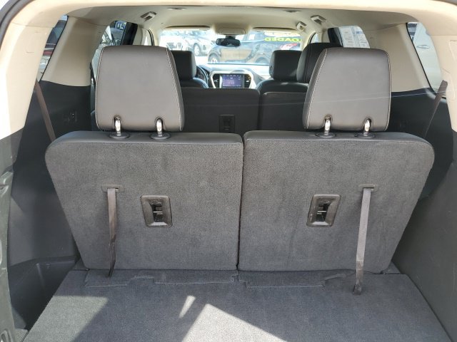 2023 GMC Acadia Denali - Photo 9
