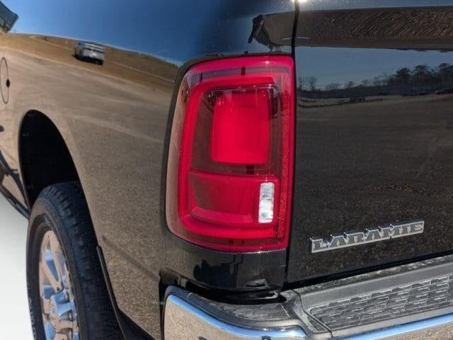2026 RAM 2500 Laramie - Photo 18