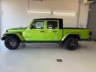 2025 Jeep Gladiator Sport Truck Crew Cab
