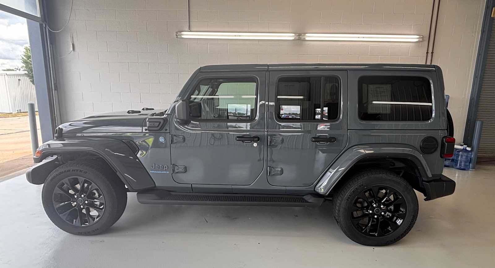 2025 Jeep Wrangler 4xe