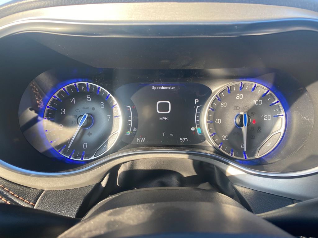 2026 Chrysler Pacifica Pinnacle - Photo 10