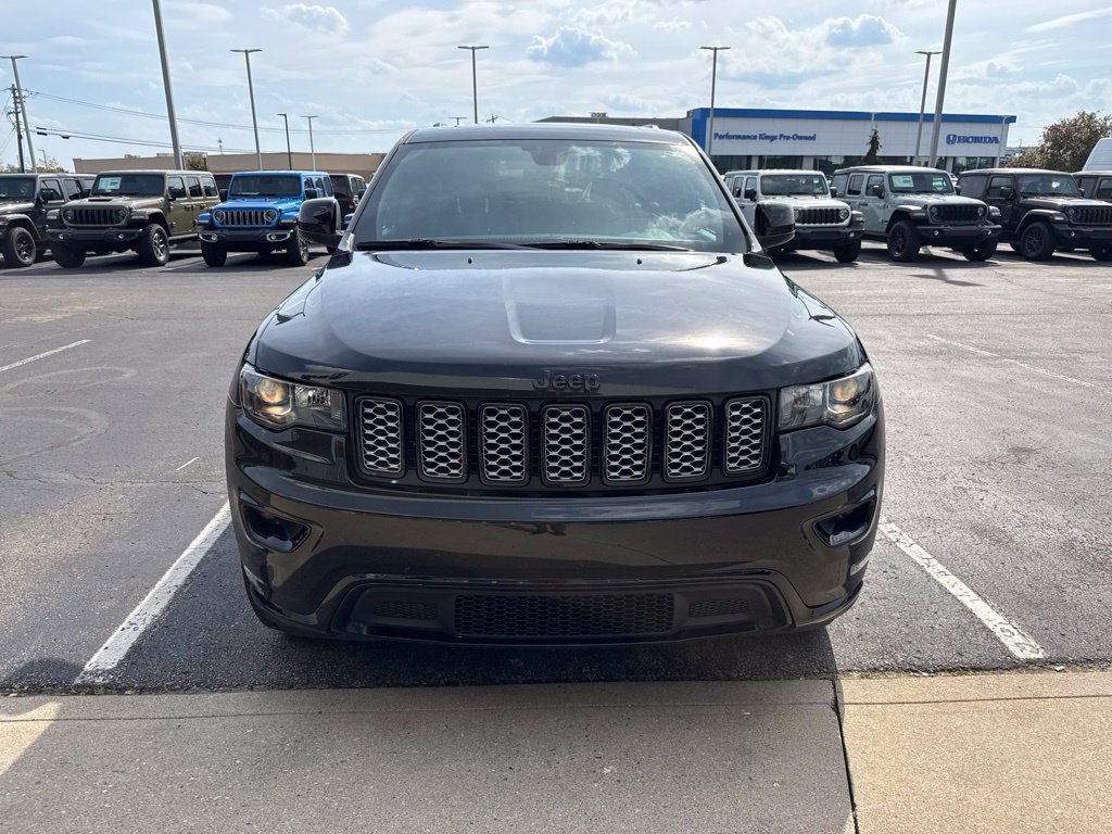 Used 2021 Jeep Grand Cherokee Laredo SUV