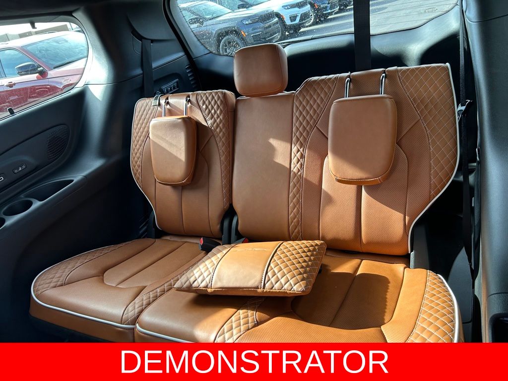 2026 Chrysler Pacifica Pinnacle - Photo 25