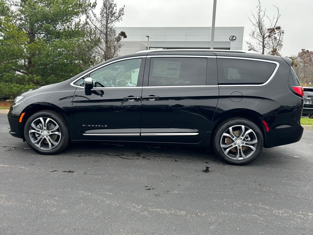 New 2026 Chrysler Pacifica Pinnacle Passenger Van
