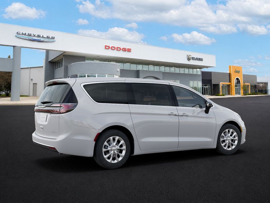 New 2026 Chrysler Pacifica Limited Passenger Van