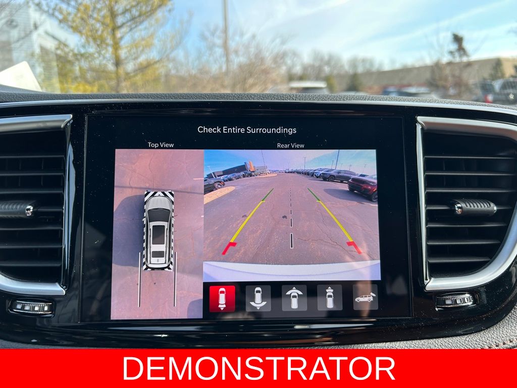 2026 Chrysler Pacifica Pinnacle - Photo 22