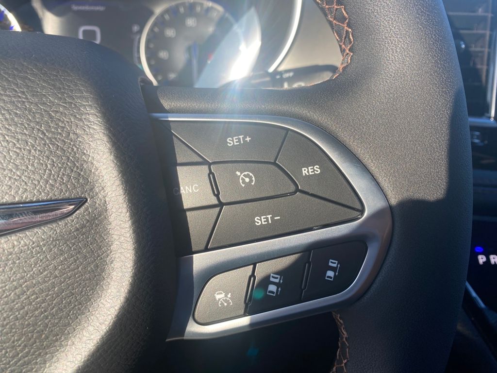 2026 Chrysler Pacifica Pinnacle - Photo 17