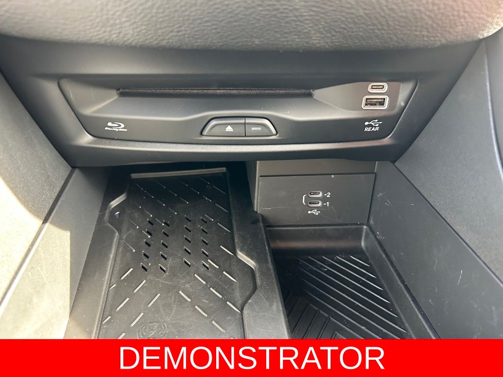 2026 Chrysler Pacifica Pinnacle - Photo 17