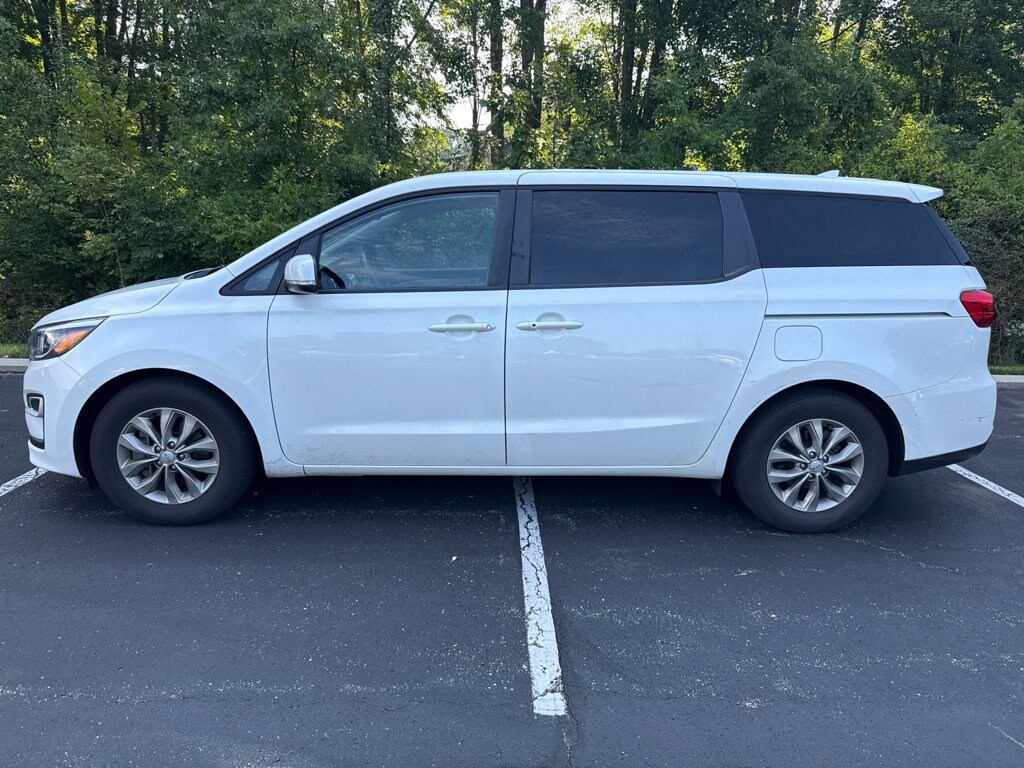 Used 2019 Kia Sedona LX Minivan/Van
