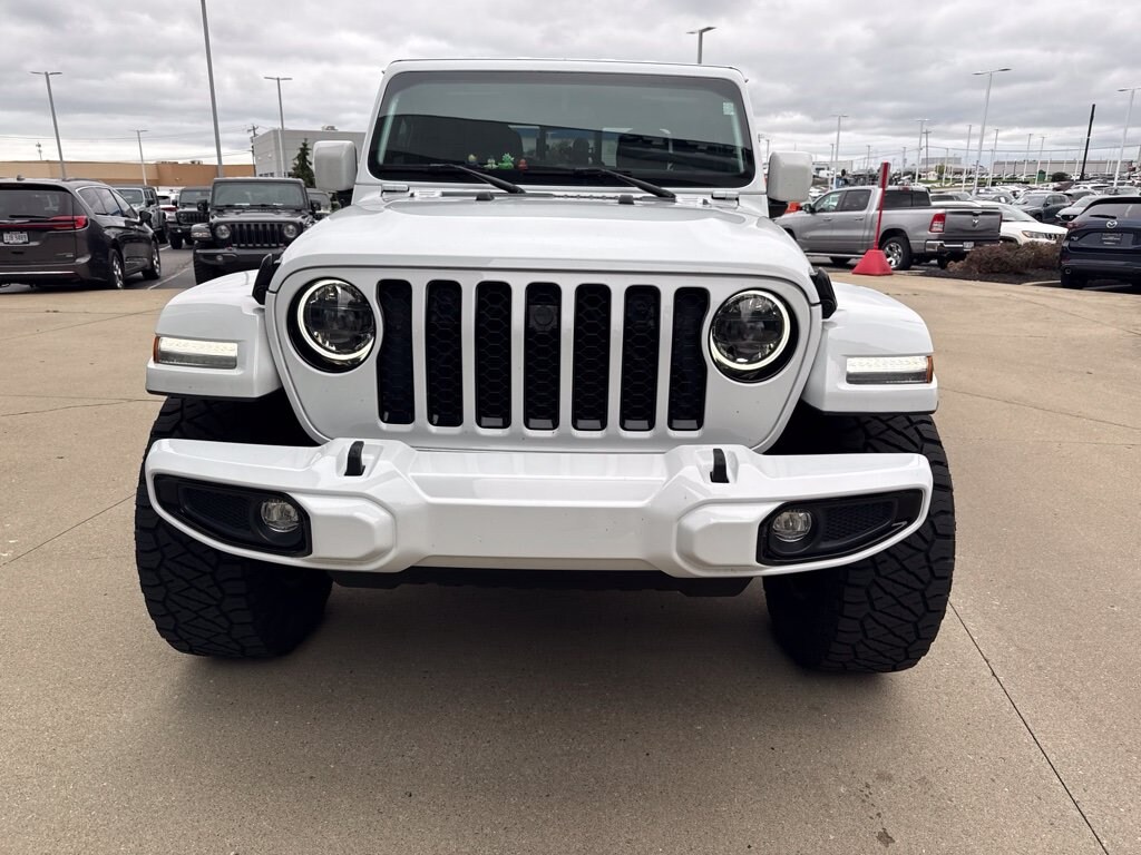 Used 2023 Jeep Gladiator Overland Truck