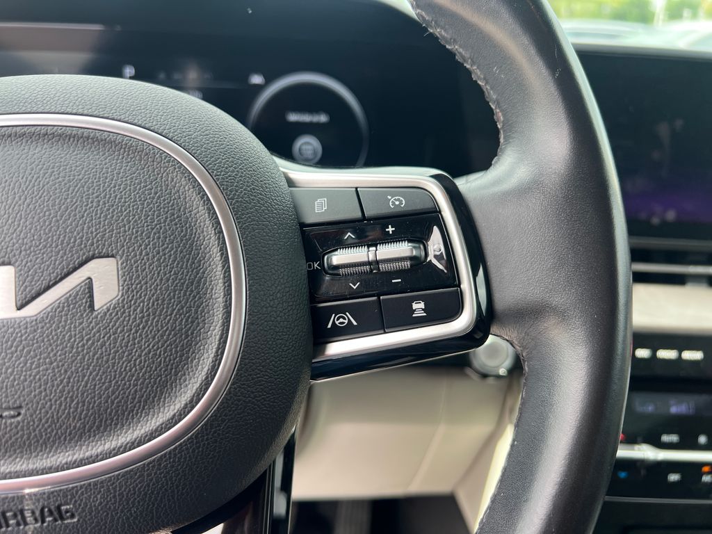 2023 Kia Carnival SX - Photo 18