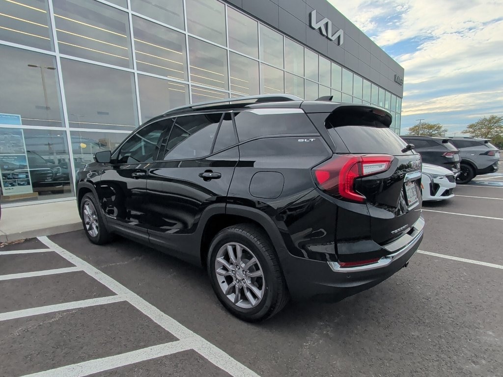 Used 2022 GMC Terrain SLT SUV