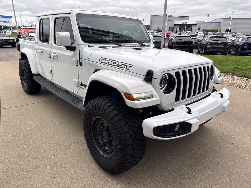 Used 2023 Jeep Gladiator Overland Truck