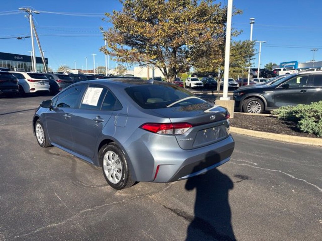 Used 2020 Toyota Corolla LE Sedan