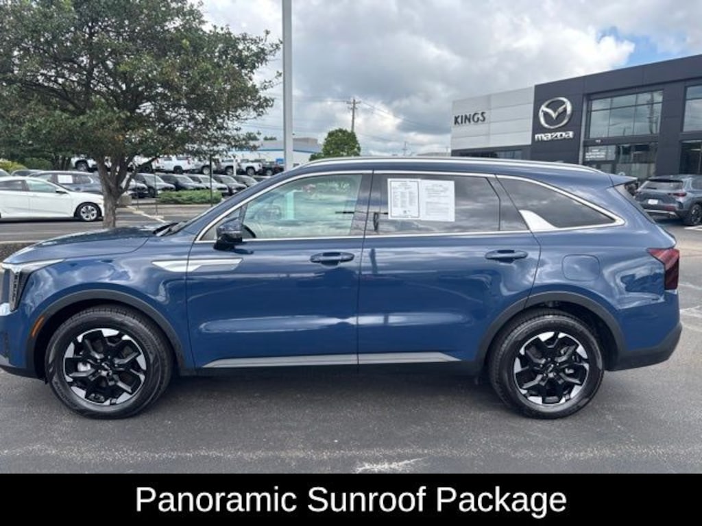 Used 2024 Kia Sorento S SUV