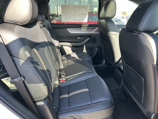 2026 Mazda CX-70 Premium Package - Photo 29