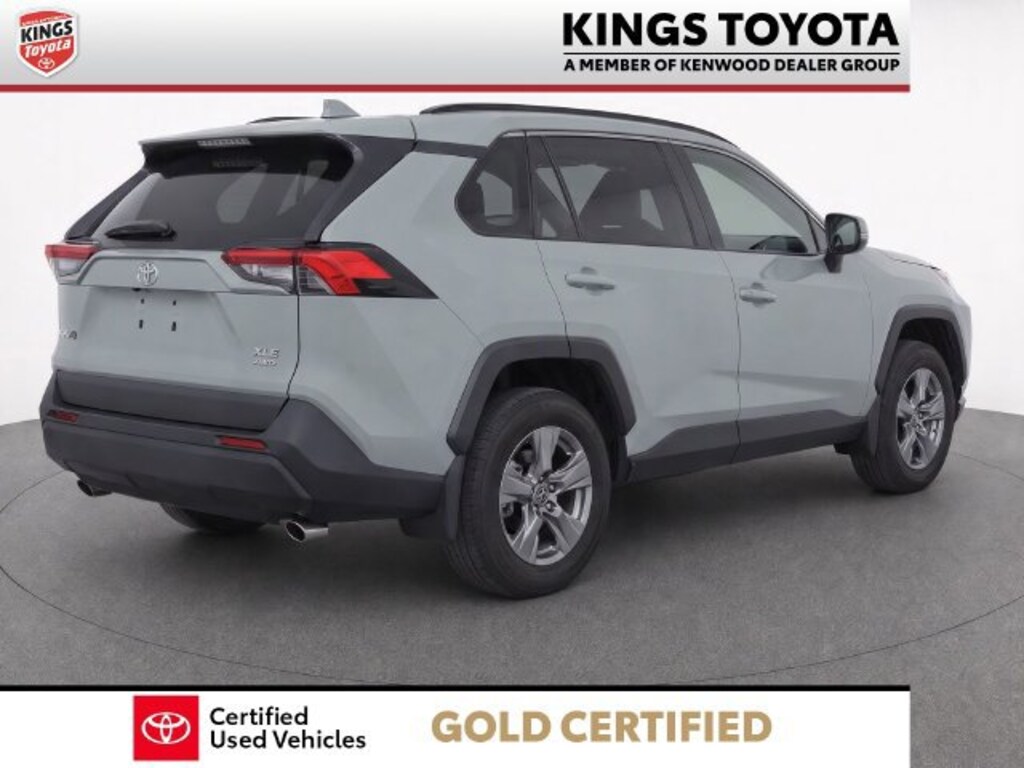 Used 2022 Toyota RAV4 XLE SUV