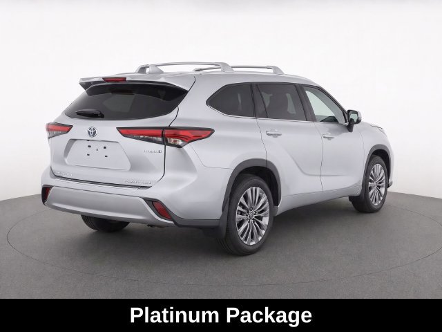 Used 2023 Toyota Highlander Hybrid Platinum SUV