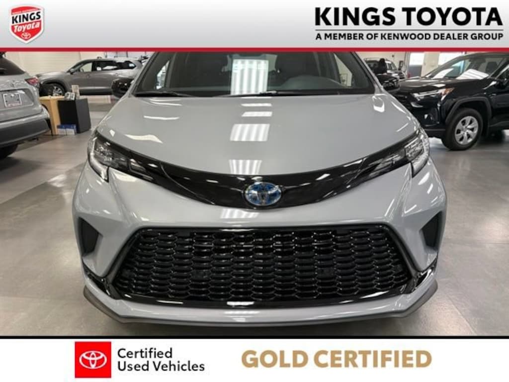 Used 2025 Toyota Sienna XSE Van Passenger Van