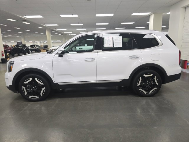 Used 2025 Kia Telluride S SUV
