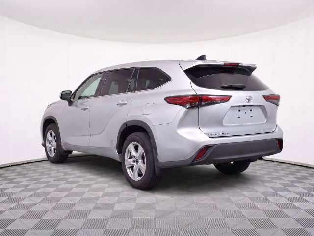 Used 2023 Toyota Highlander L Sport Utility