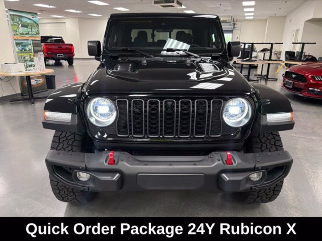 Used 2024 Jeep Gladiator Rubicon Truck Crew Cab