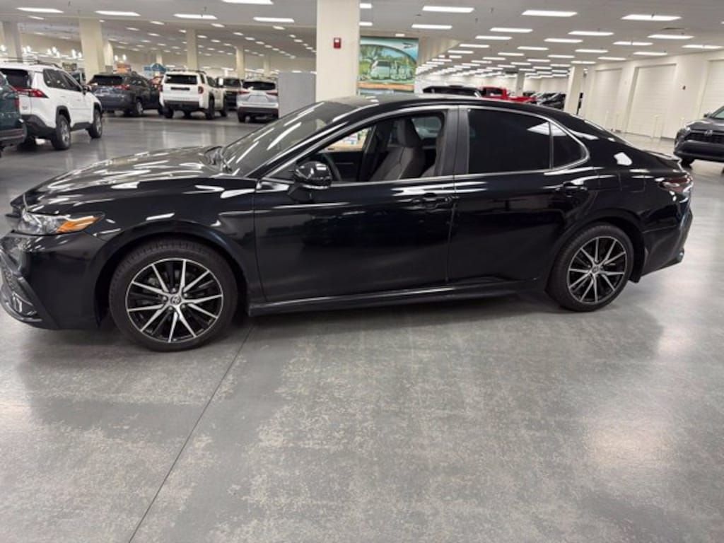 Used 2024 Toyota Camry Hybrid SE Sedan