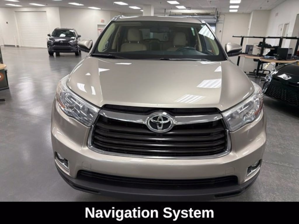 Used 2015 Toyota Highlander Limited SUV