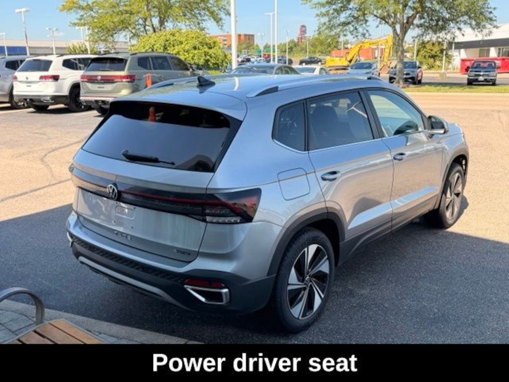 Certified 2025 Volkswagen Taos 1.5T SE SUV