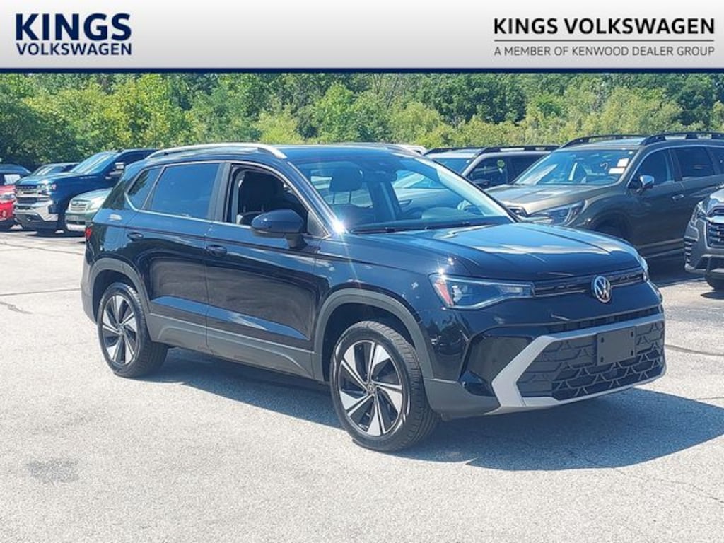 Used 2025 Volkswagen Taos 1.5T SE SUV