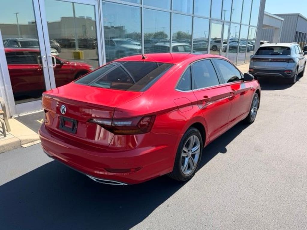 Used 2019 Volkswagen Jetta R-Line Sedan