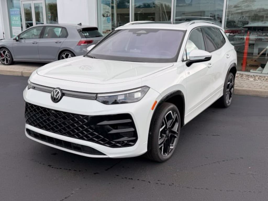 New 2026 Volkswagen Tiguan SEL R-Line Turbo SUV