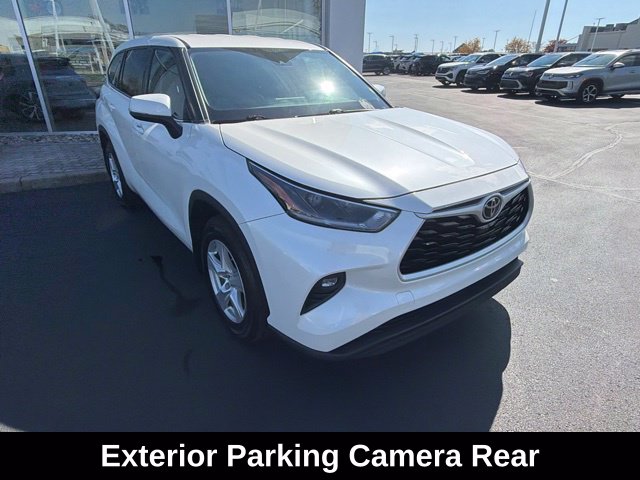 Used 2021 Toyota Highlander LE SUV