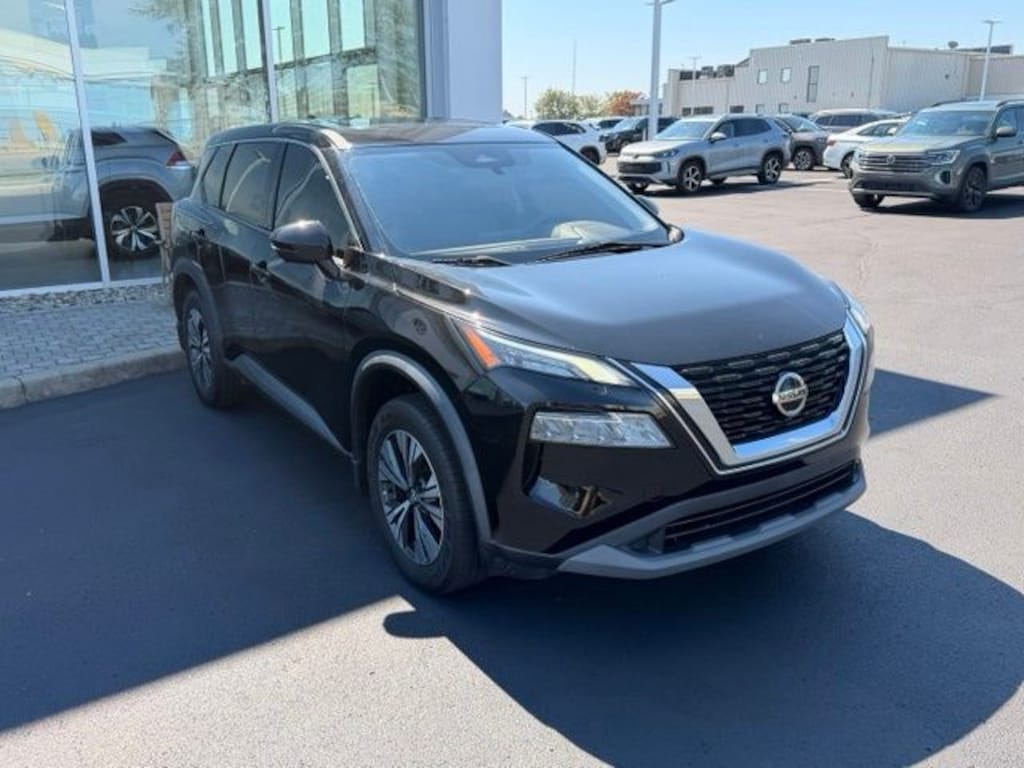 Used 2021 Nissan Rogue SV SUV