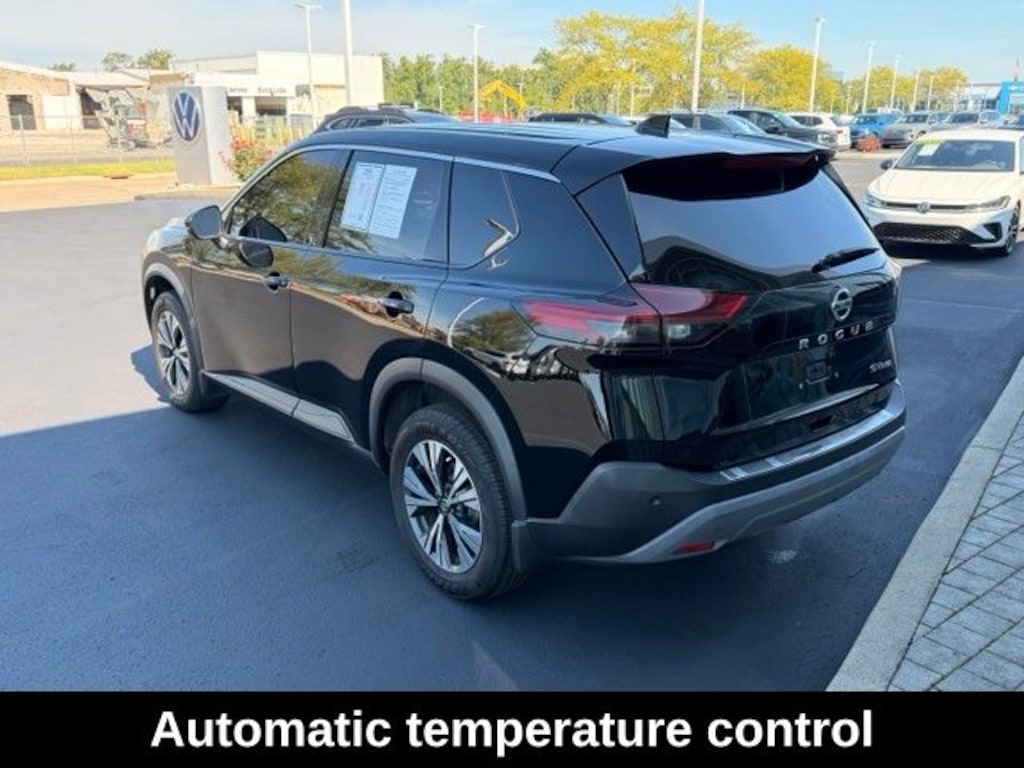 Used 2021 Nissan Rogue SV SUV