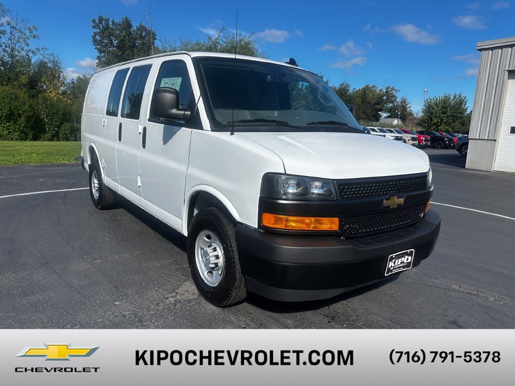 2025 Chevrolet Express Cargo