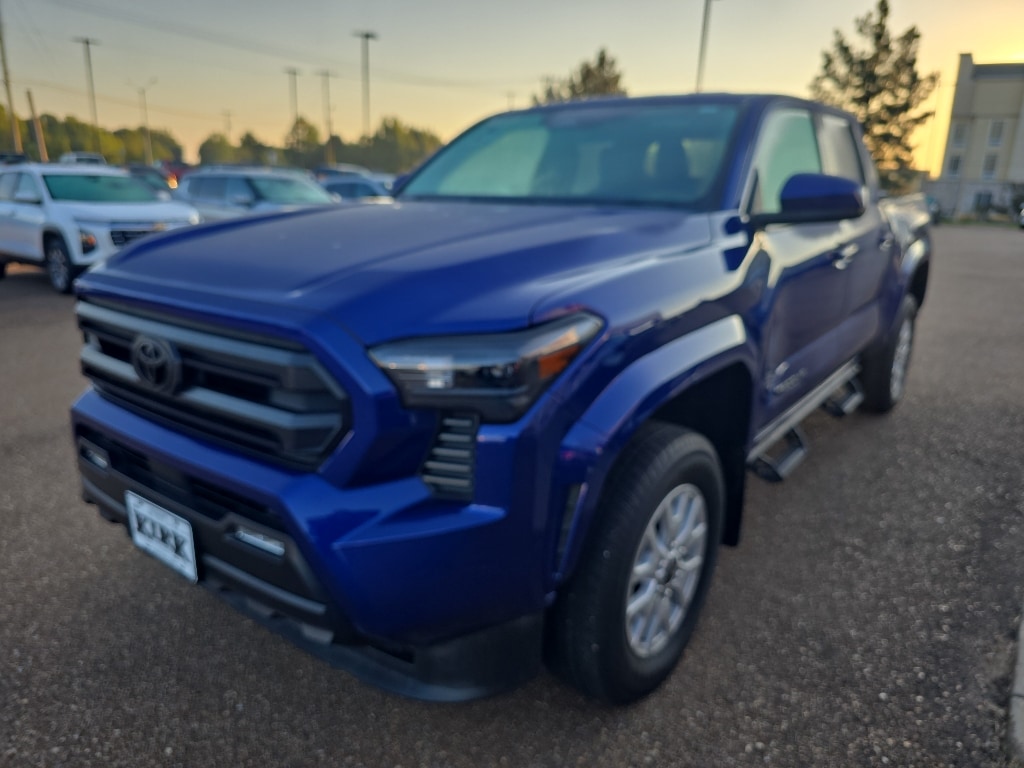 Used 2025 Toyota Tacoma SR5 Truck Double Cab
