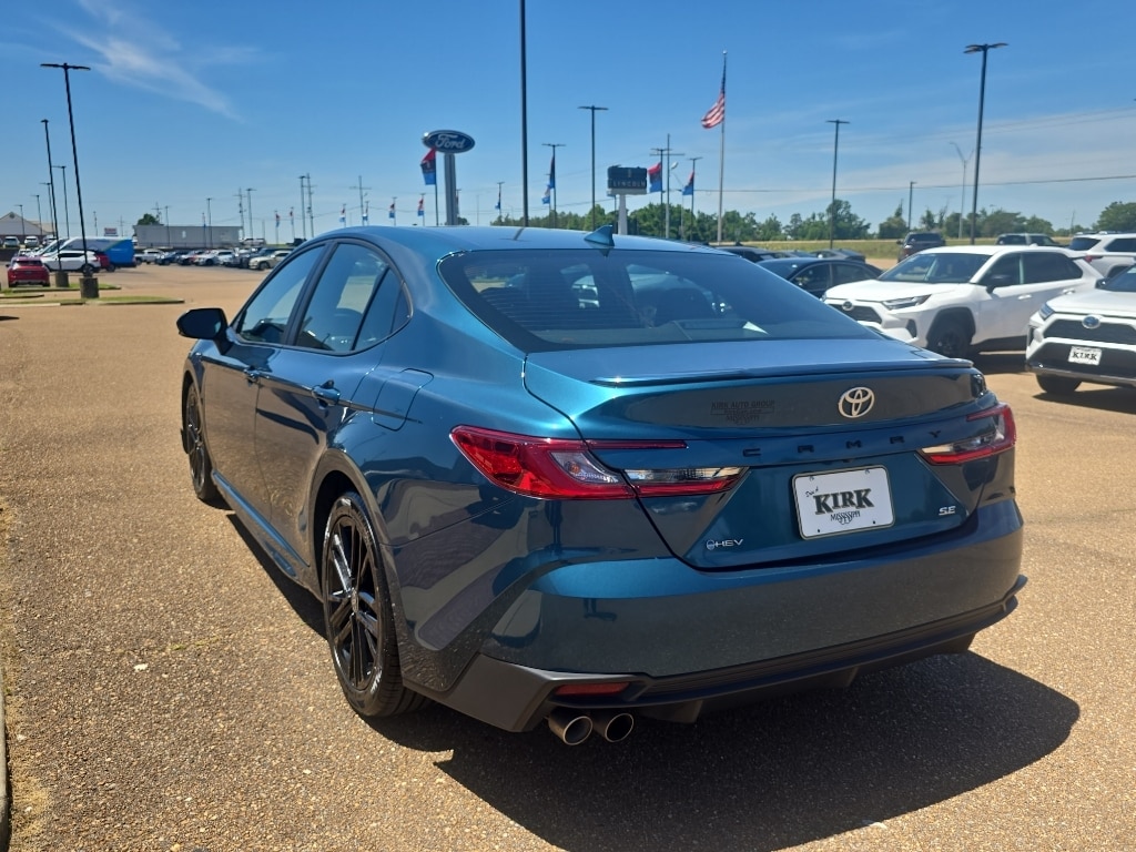 Used 2025 Toyota Camry Hybrid SE Sedan