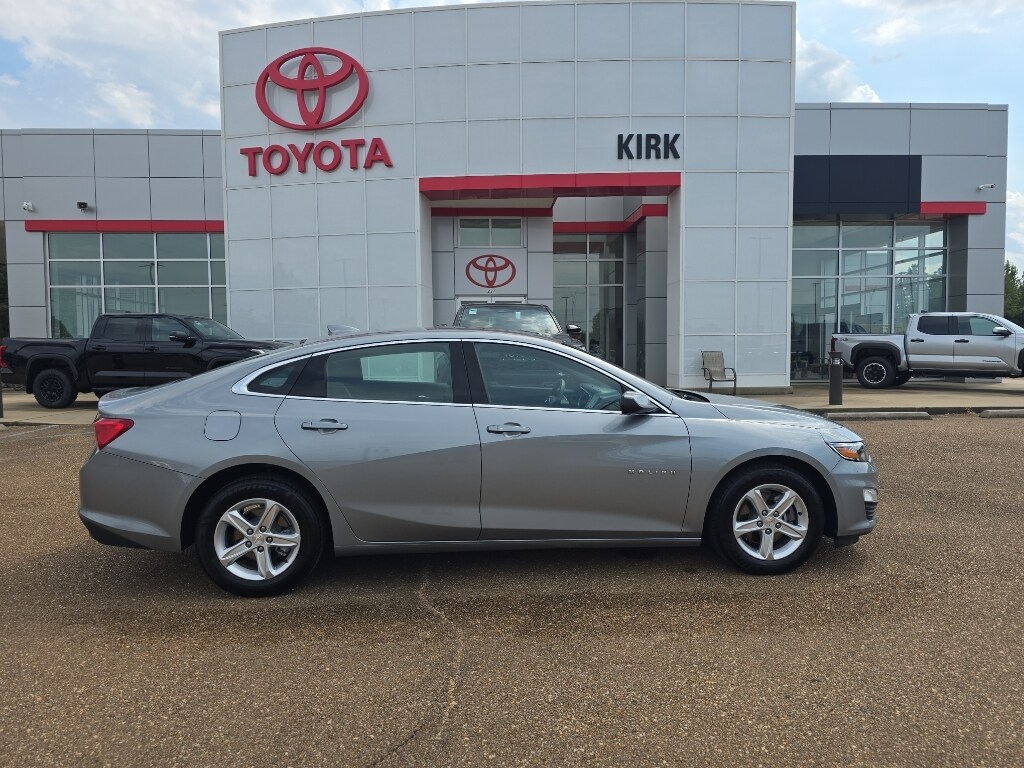 Used 2024 Chevrolet Malibu 1LT Sedan